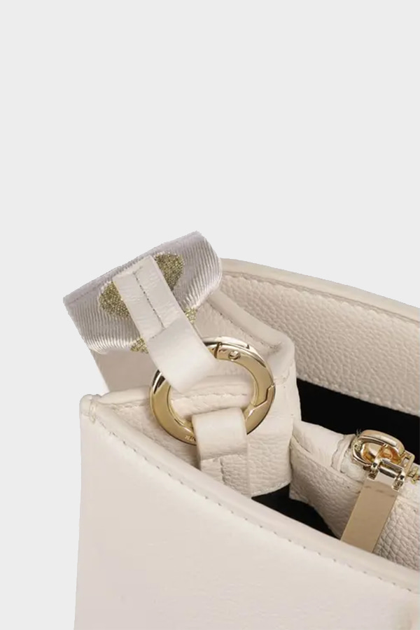 ΤΣΑΝΤΑ HUGO - 112